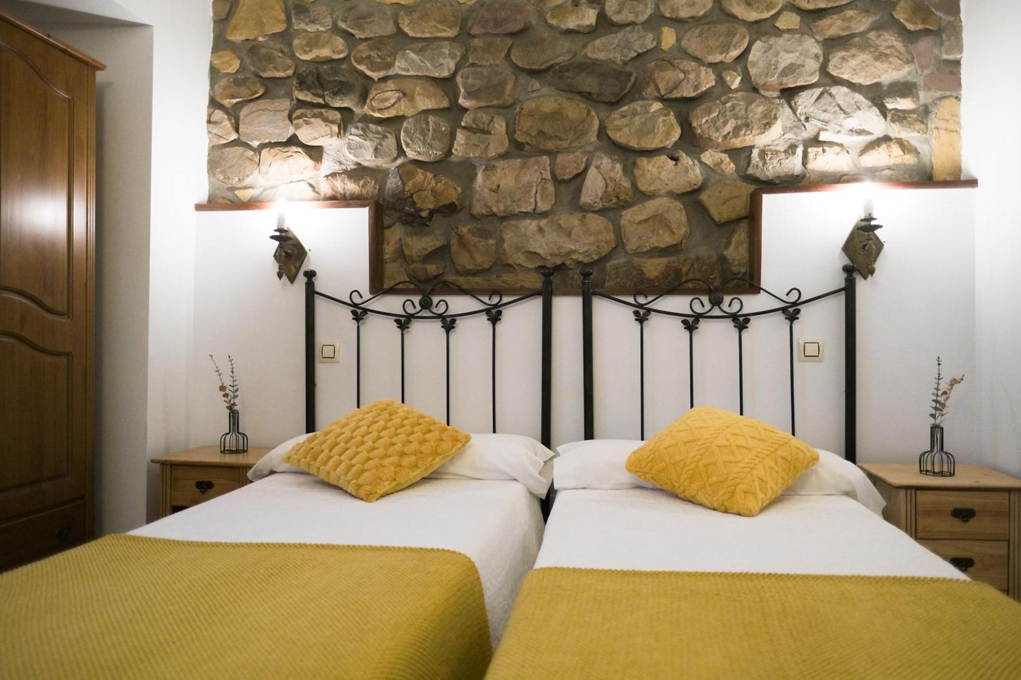 Posada La Estela De Barros Corrales De Buelna Zewnętrze zdjęcie