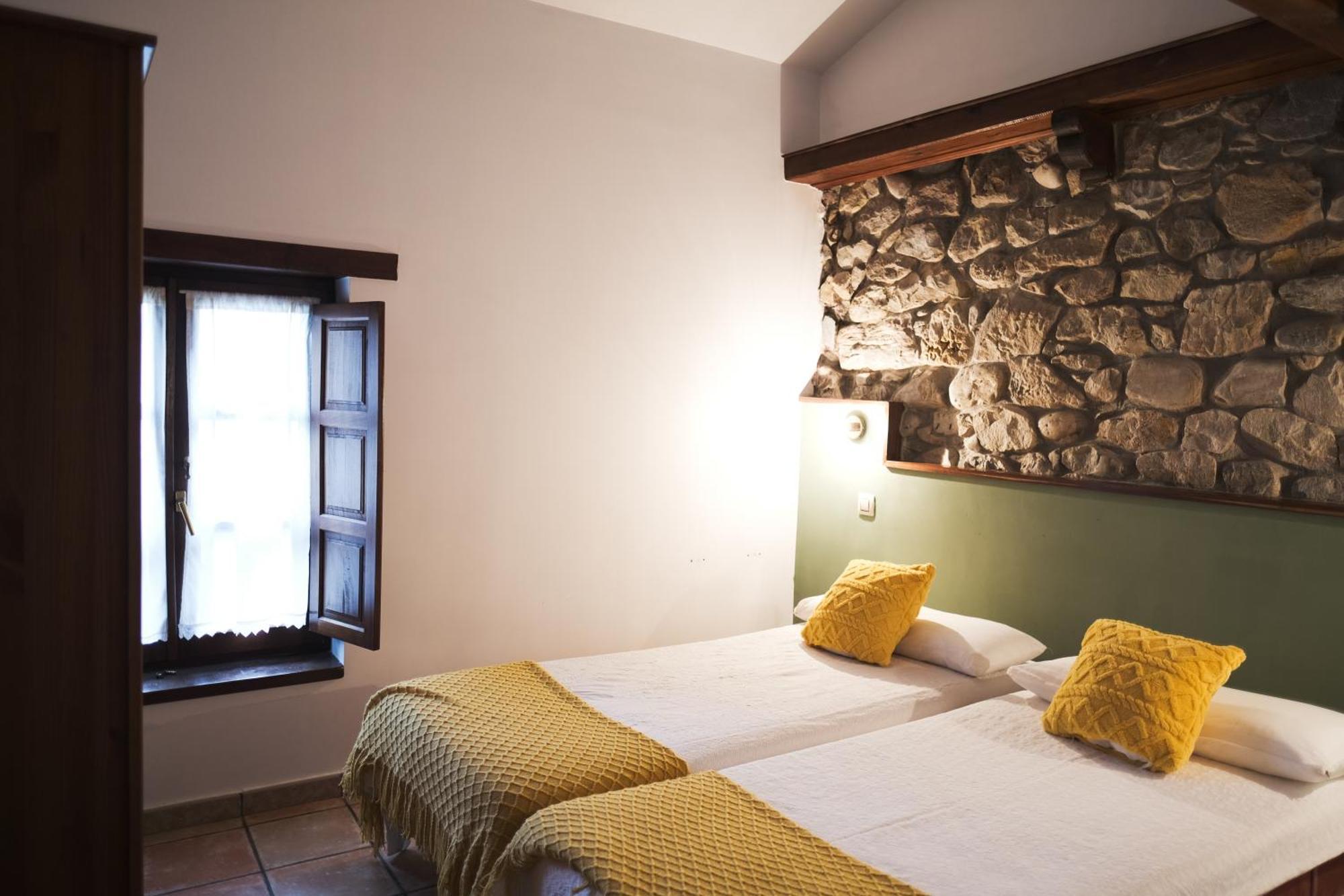 Posada La Estela De Barros Corrales De Buelna Zewnętrze zdjęcie