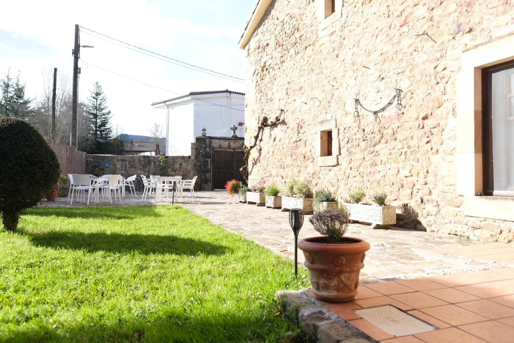 Posada La Estela De Barros Corrales De Buelna Zewnętrze zdjęcie